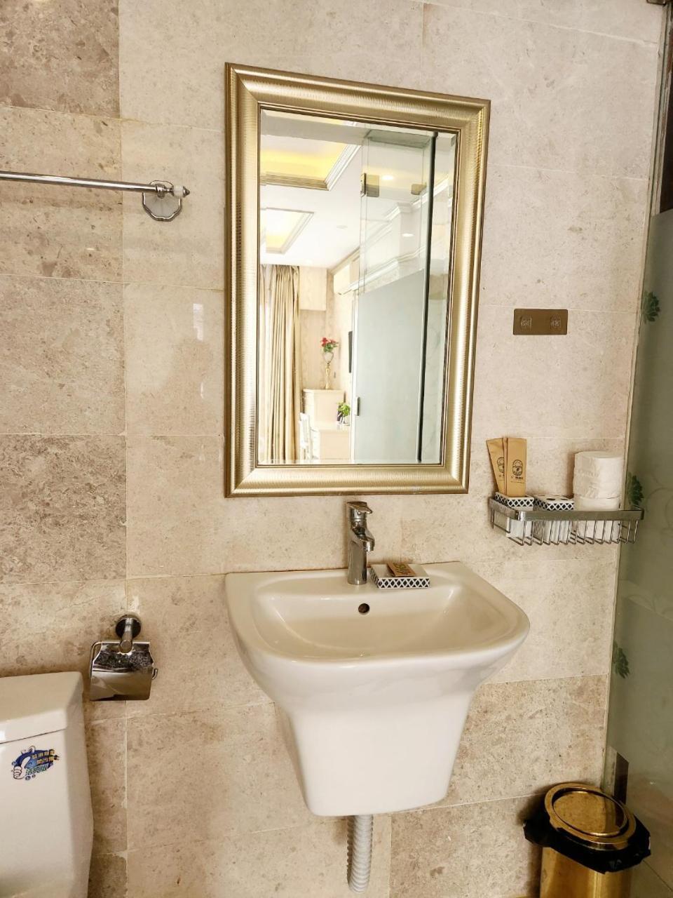 F F House Homestay TP. Hồ Chí Minh Ngoại thất bức ảnh
